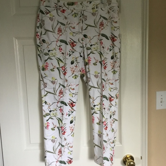 NWOT Cropped Pants - Picture 1 of 10